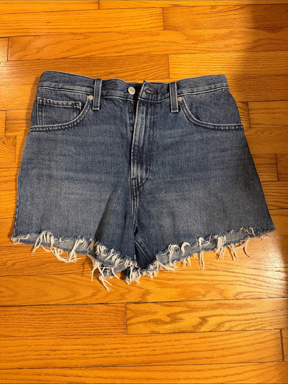 Levi’s Mom Shorts